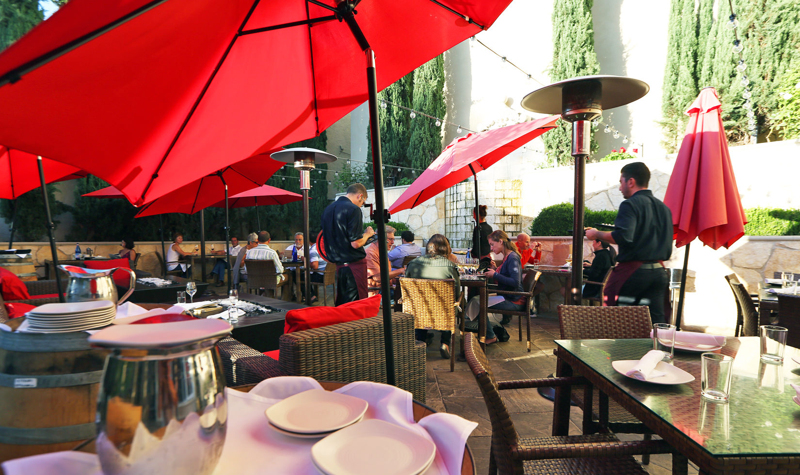 Best Healdsburg Restaurants Patios Outdoor Dining In Wine Country Campo Fina 330 Healdsburg Avenue Ca Campofina