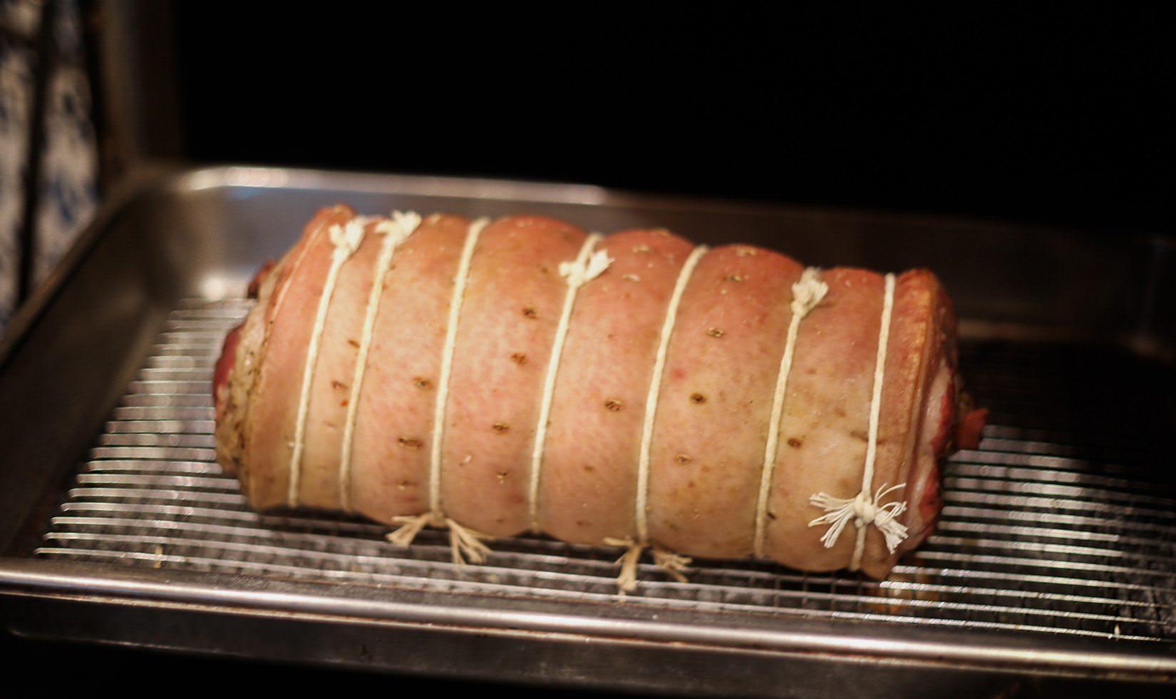 Konflikt meget beslutte Easy Herb Roasted Pork Belly Porchetta Recipe | Photo Demonstration