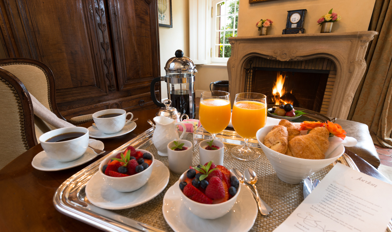 Jordan Winery lodging guest suite breakfast service