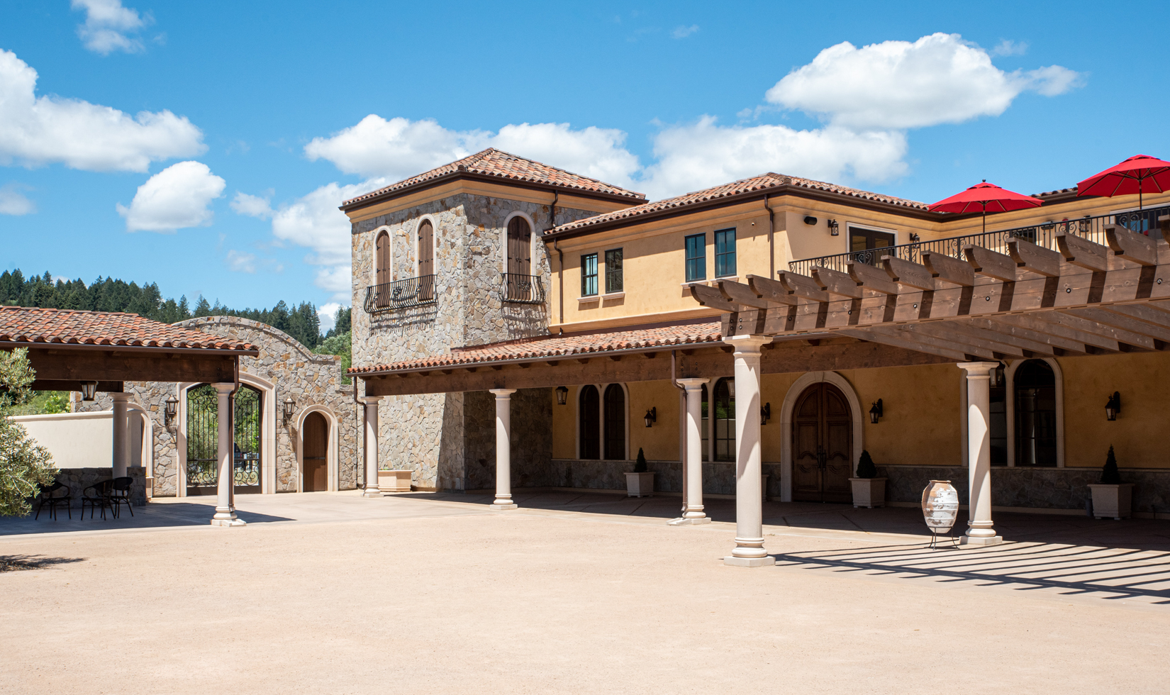 exterior of large italian villa tasting rooms