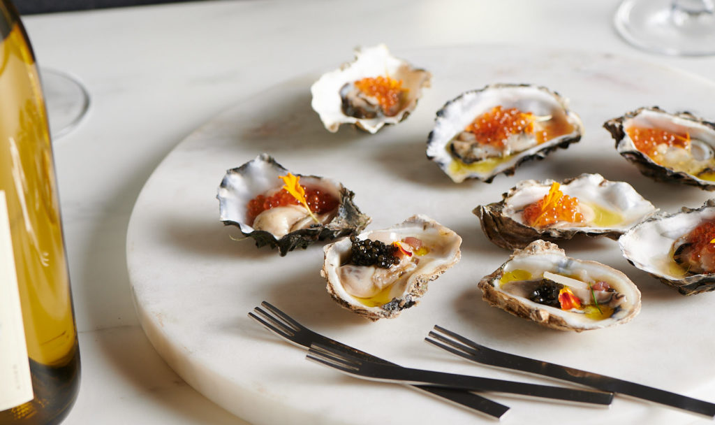 What Wine to Drink Caviar? Best Gourmet Roe Pairings